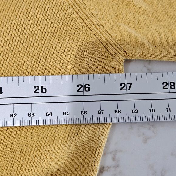 Men's/Women's V Neck Sweater by Tommy Bahama, Size Med. - Picture 7 of 8